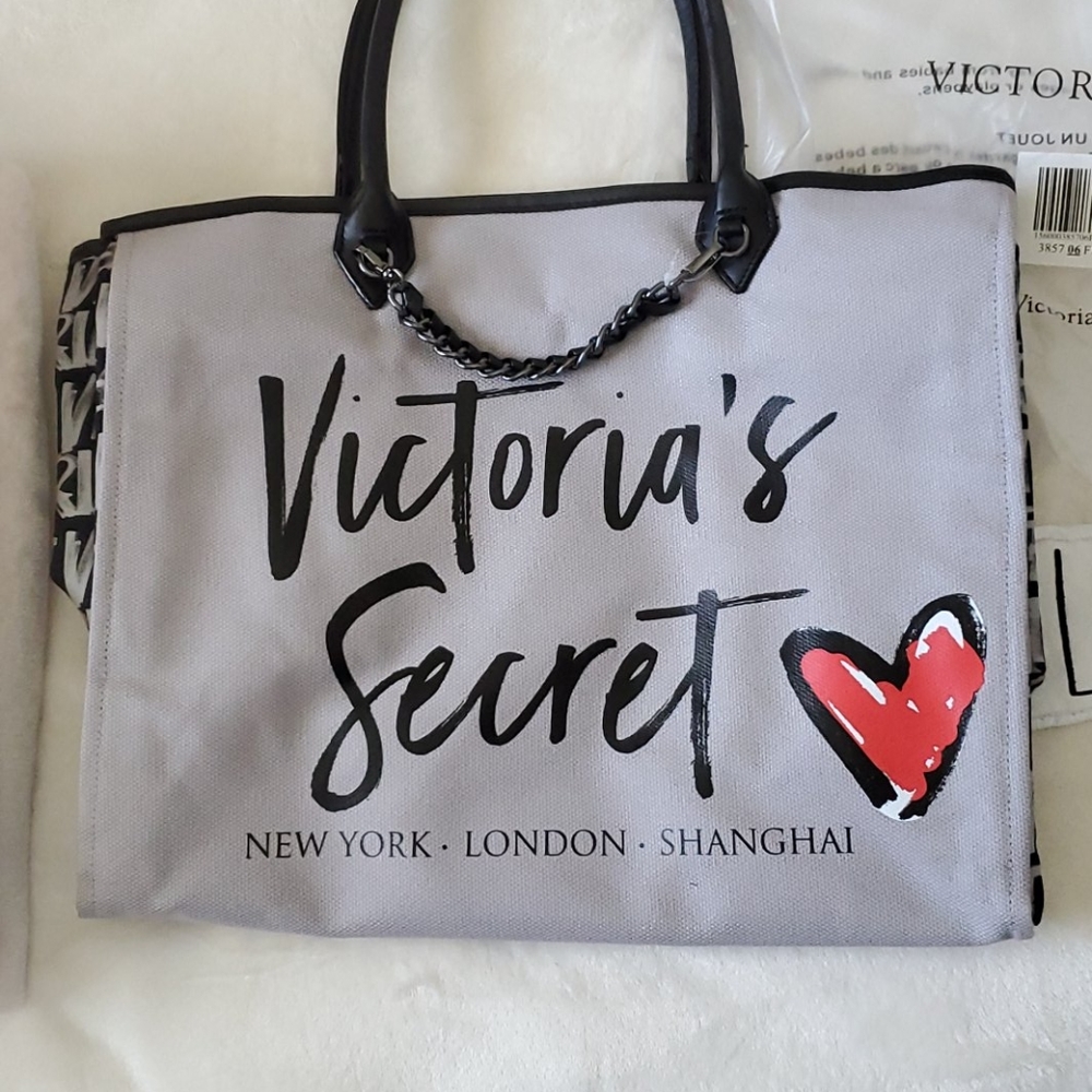 VS Tote